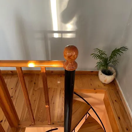 The Great Balcony