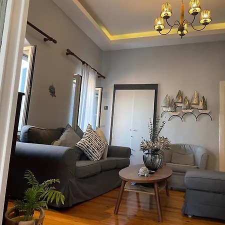 The Great Balcony * Ioulis